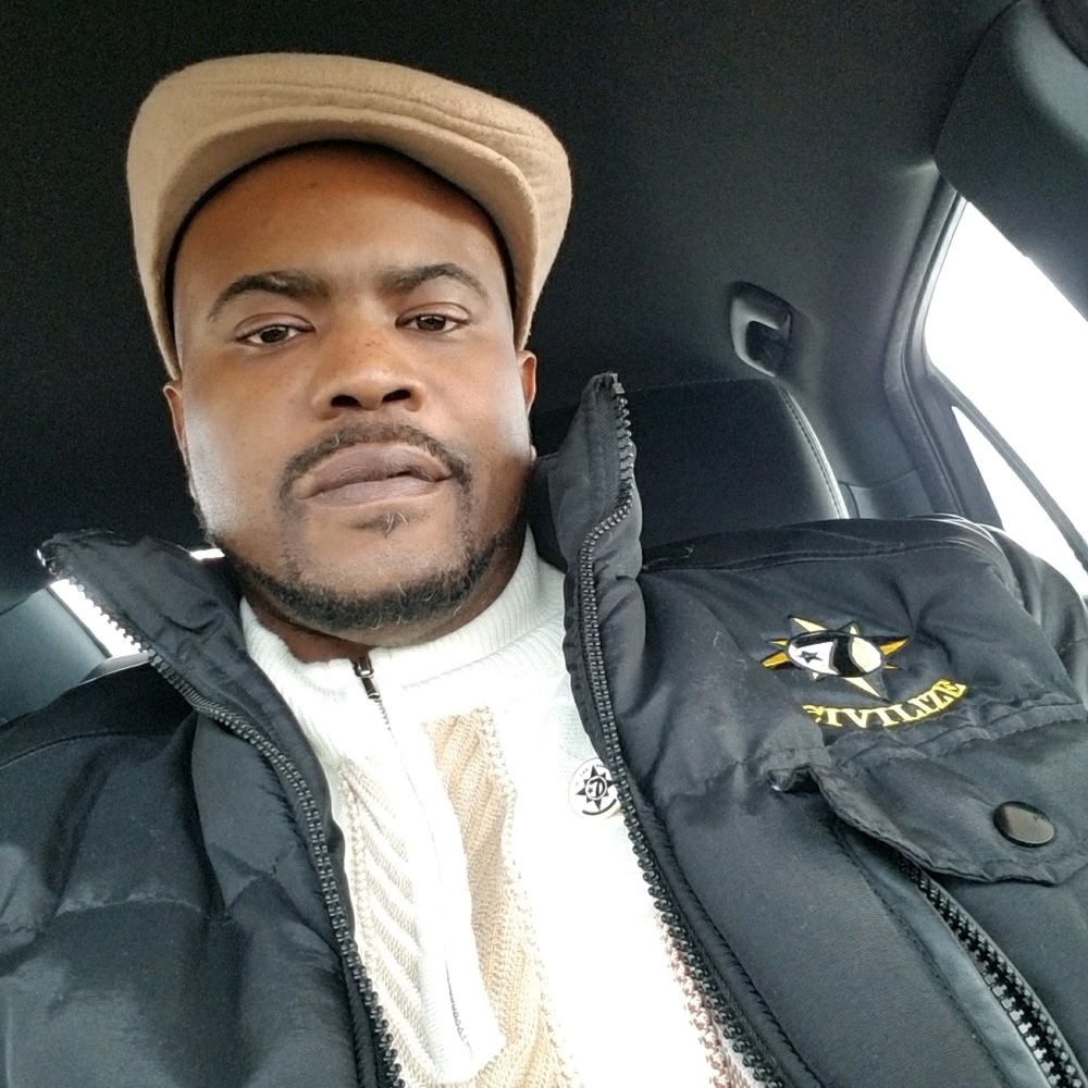 Meet your Posher, Reggie